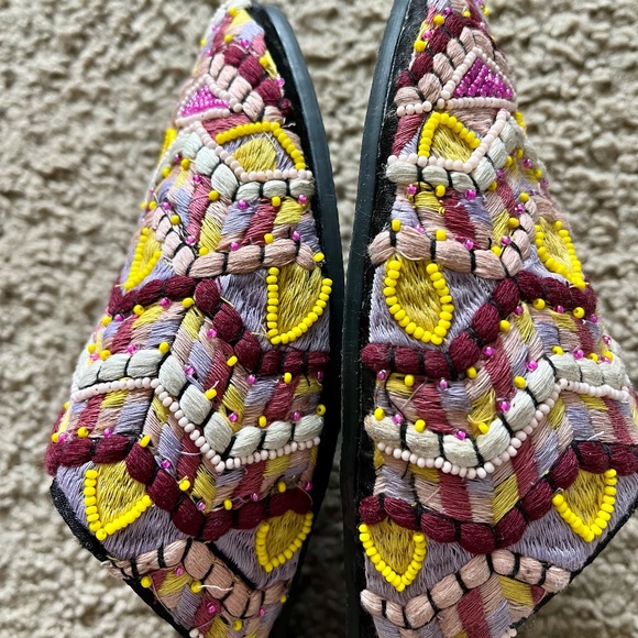 VERO MODA Charming Embroidered Mules - Picture 3 of 4